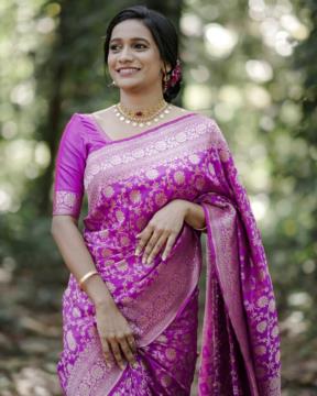 Women Jacquard Saree 1720 Pink